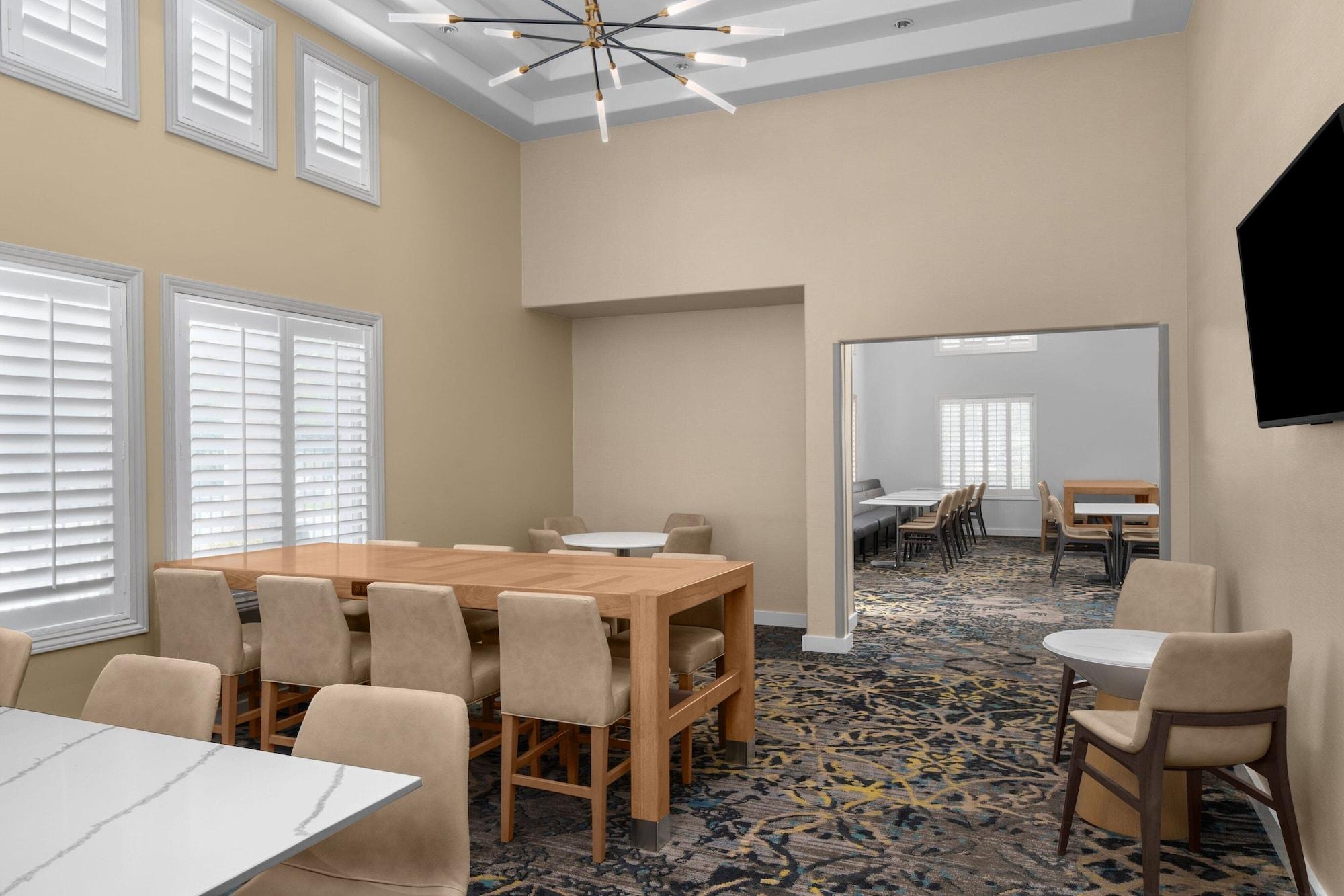 Restaurant Residence Inn By Marriott Santa Clarita Valencia