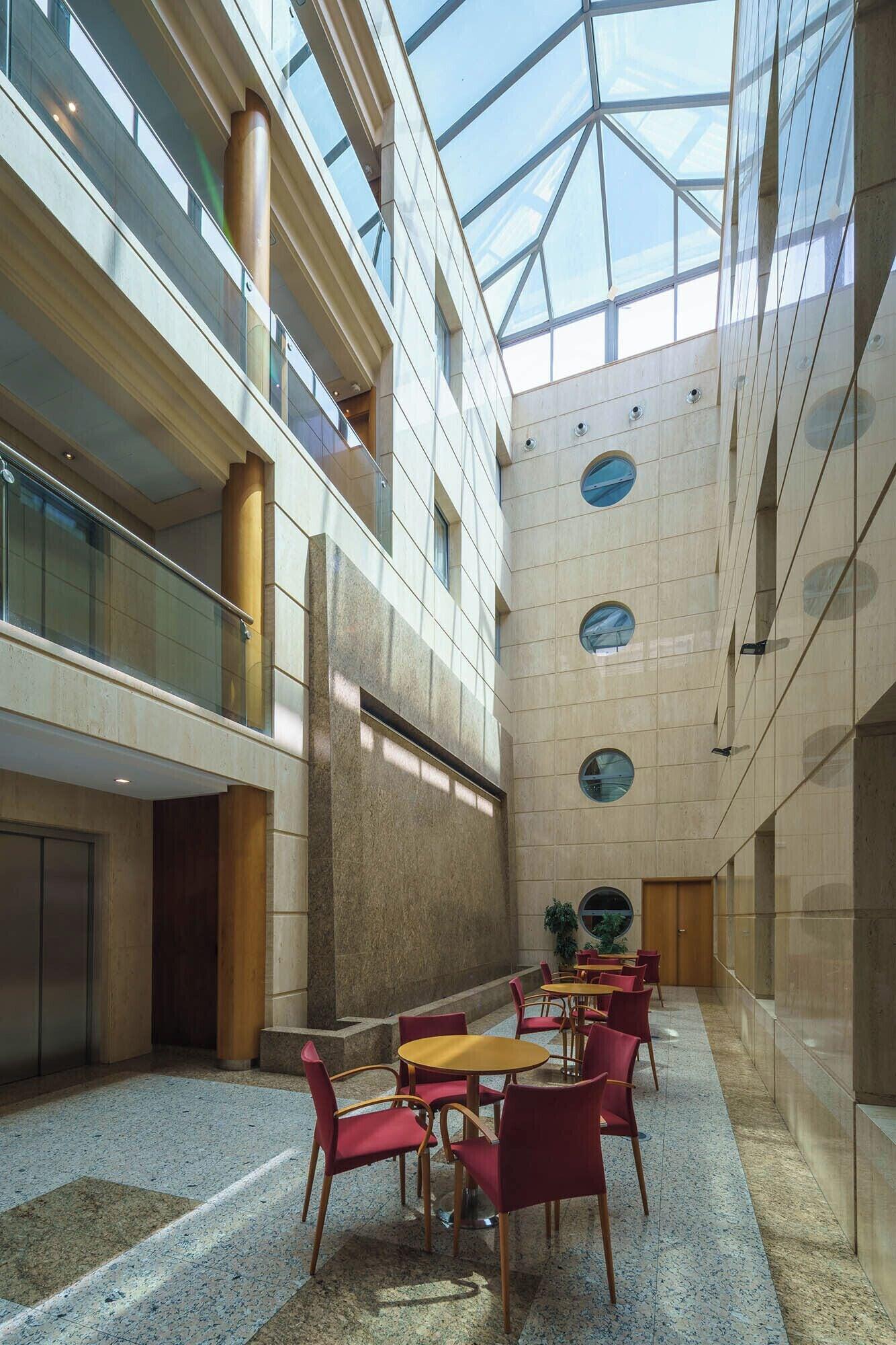 Vista Lobby Crisol Almería