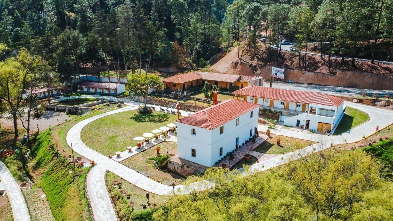 Varios Casa Montana Hotel