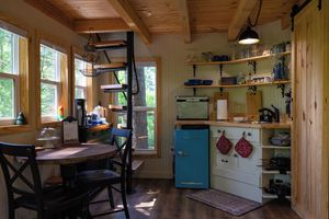 Alquiler Vacacional - Escape to the Canopy: Enchanting Treehouse Retreat in the Heart of Nature