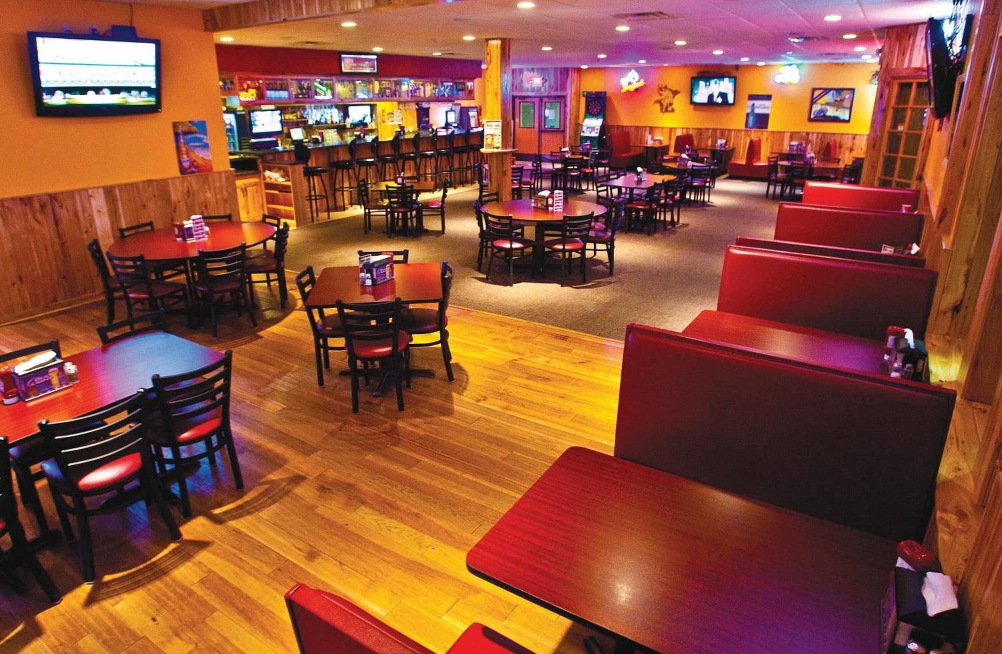 Restaurant Norwood Inn and Suites Worthington