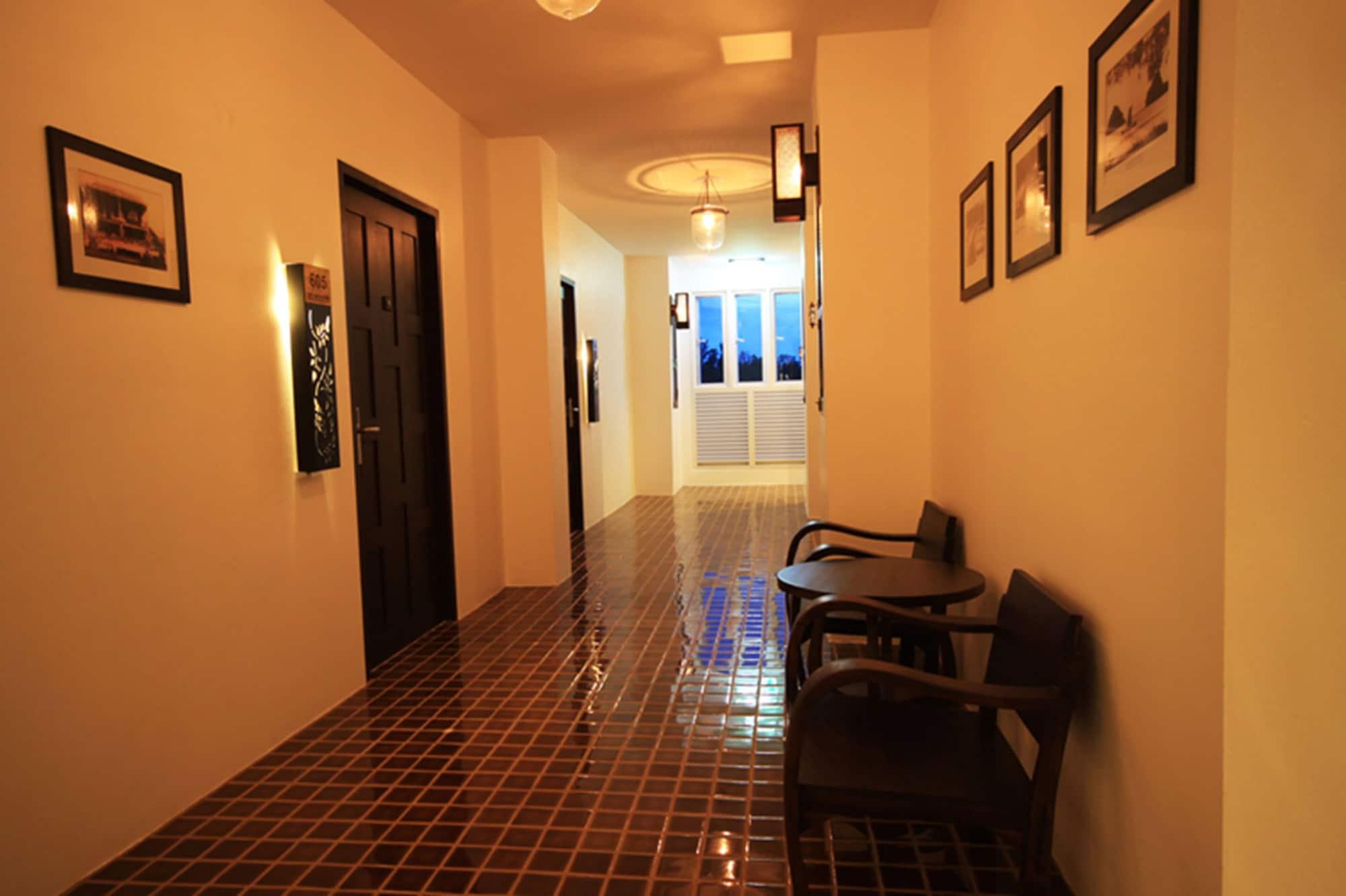 Varios Dee Andaman Hotel