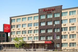 Alojamiento - Ramada Plaza by Wyndham Montreal