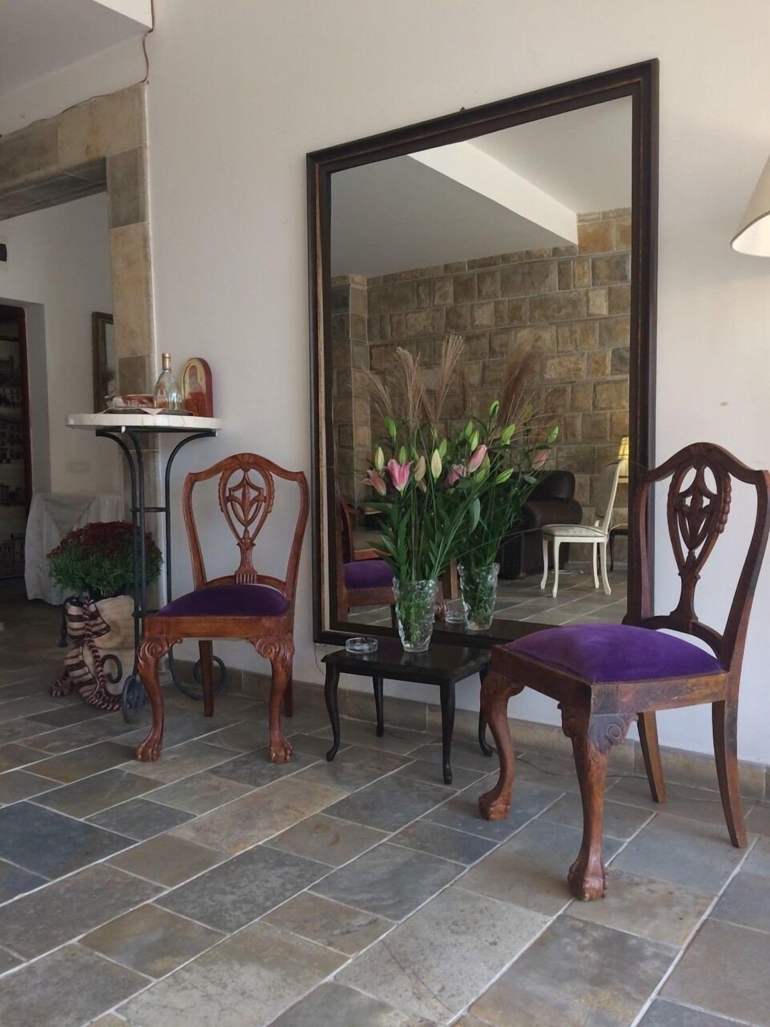 Vista Lobby Belgrade Hills Villa and Suites