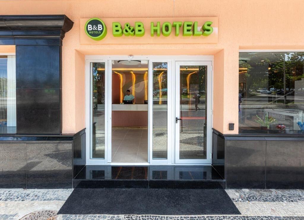 Vista Exterior B&B HOTEL Santos Dumont