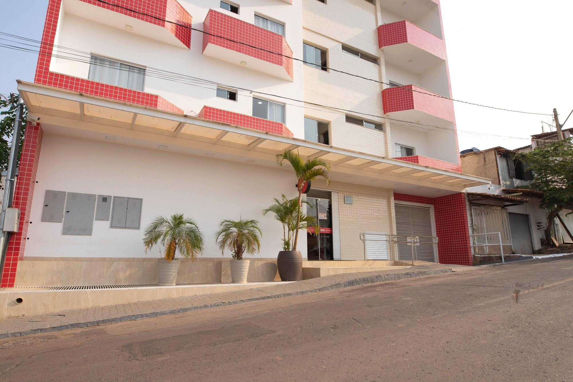 Vista Exterior OYO Tropical Confort Hotel, Brasilia