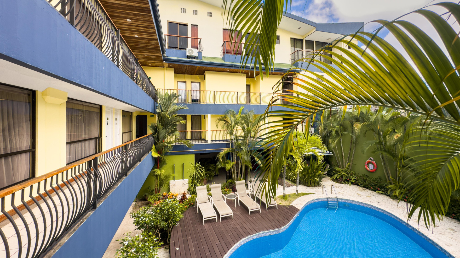 Vista Piscina Best Western Hotel & Casino Kamuk