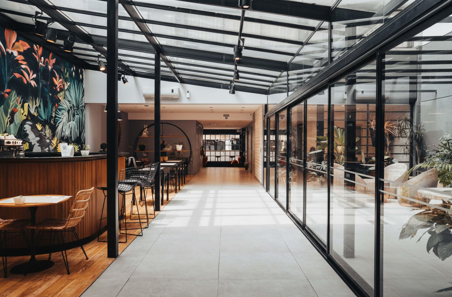 Restaurant Deco Collection