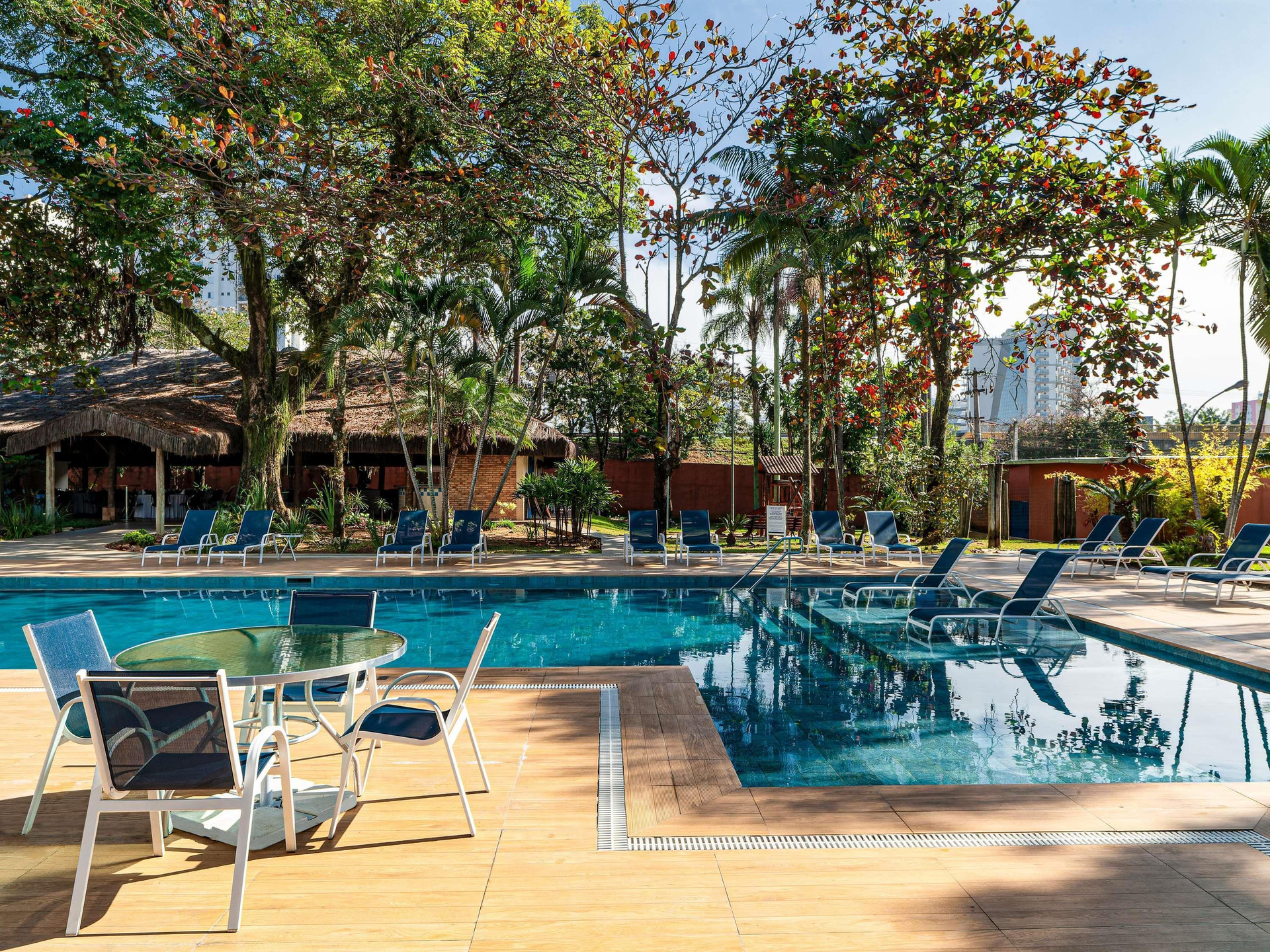 Vista Piscina Novotel Sao Jose dos Campos