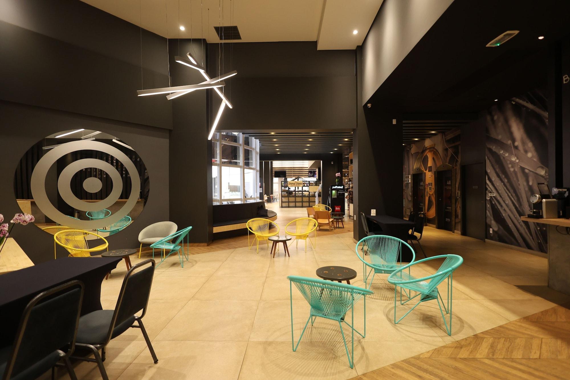 Vista Lobby ibis Ribeirao Preto Shopping