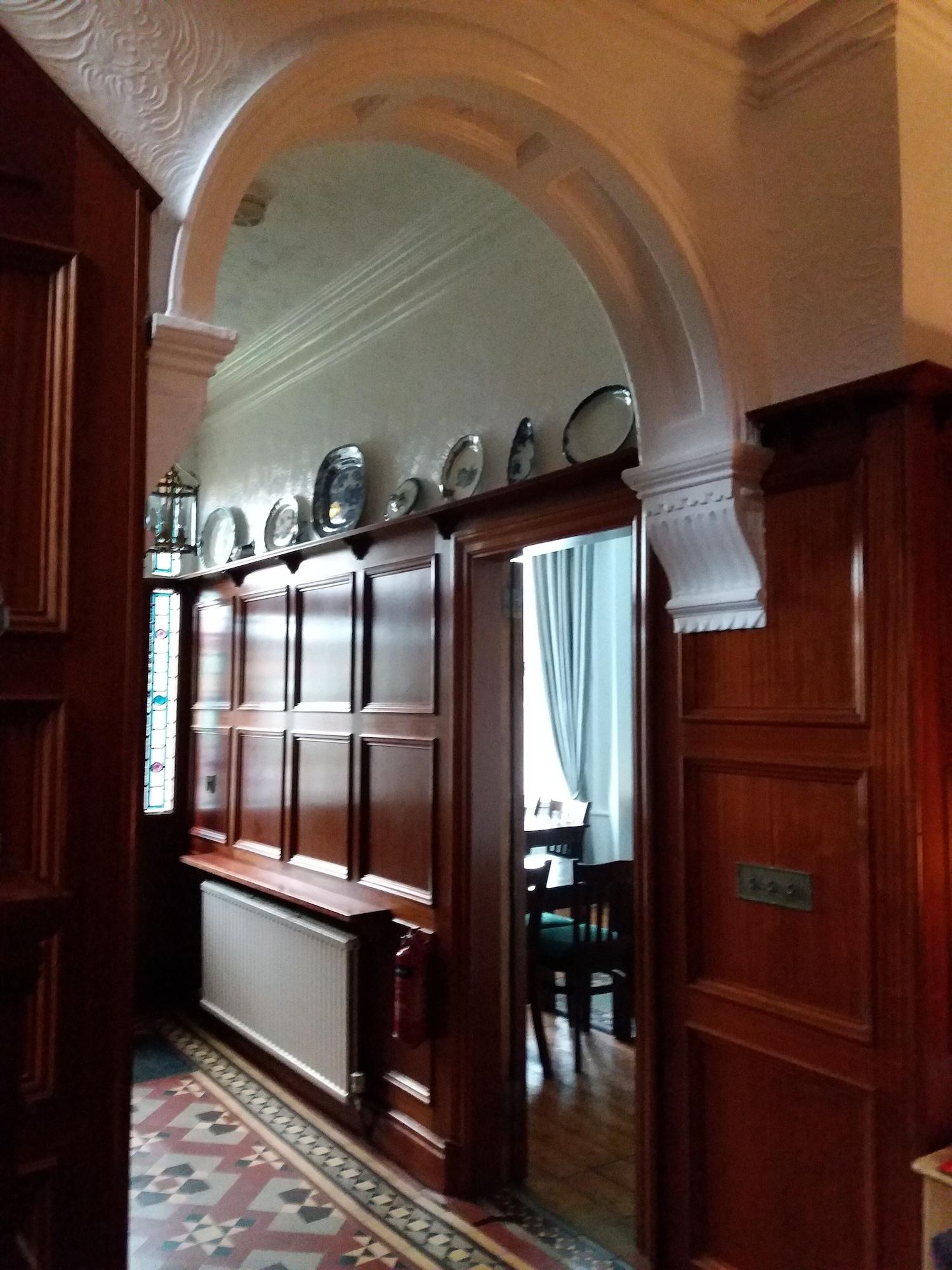 Vista Lobby Wentvale