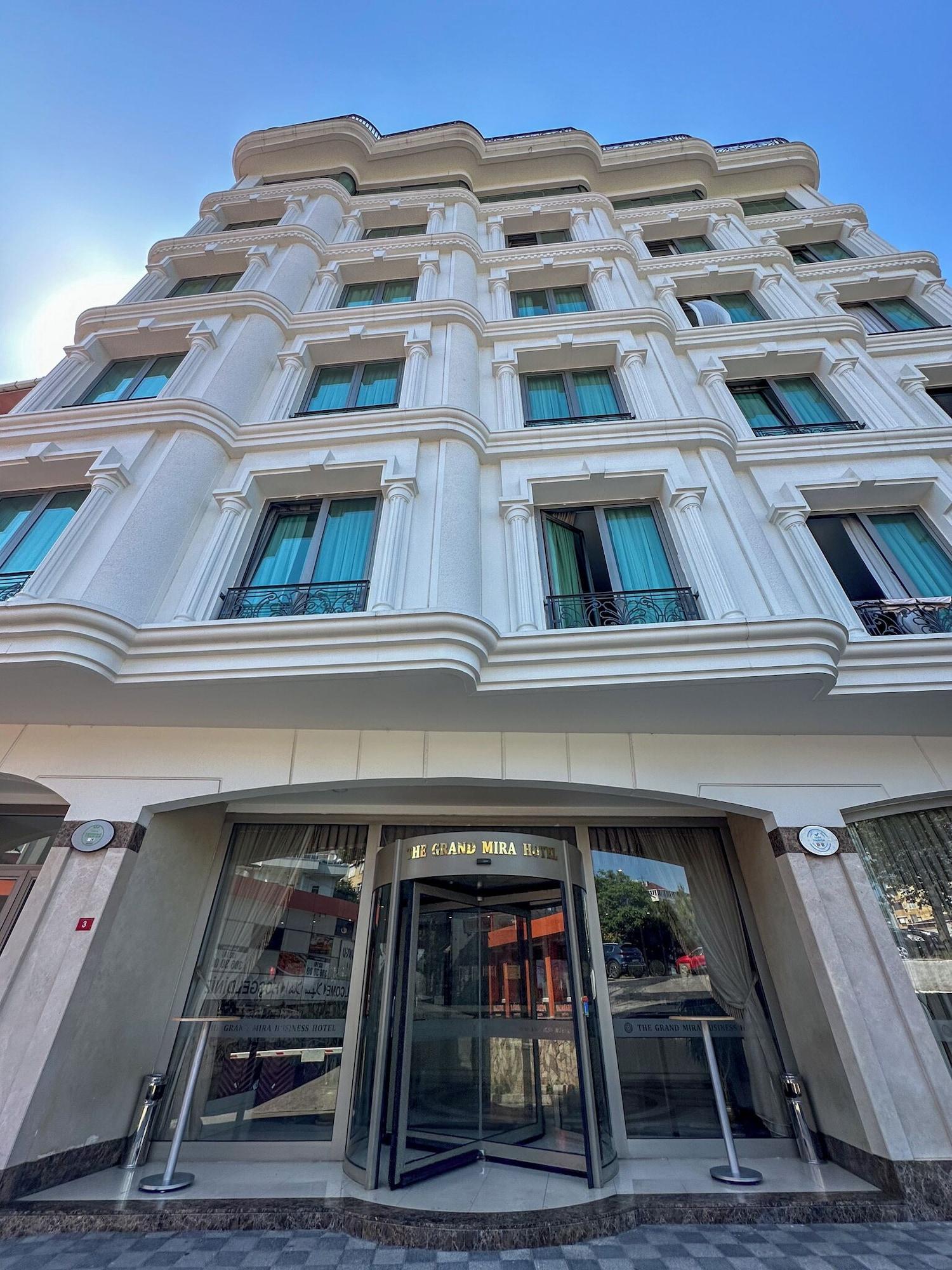 Vista Exterior The Grand Mira Hotel