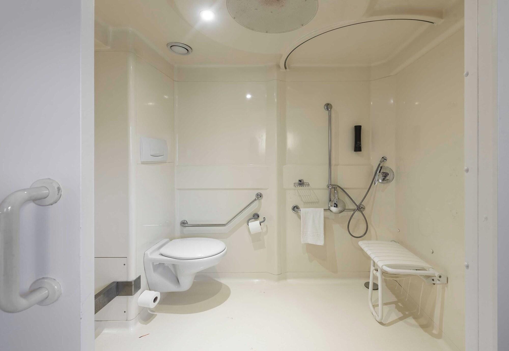 Varios B&B HOTEL Toulouse Cité de l'Espace Hurel