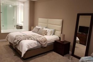 Alojamiento - Sandton Skye Apartment - 616