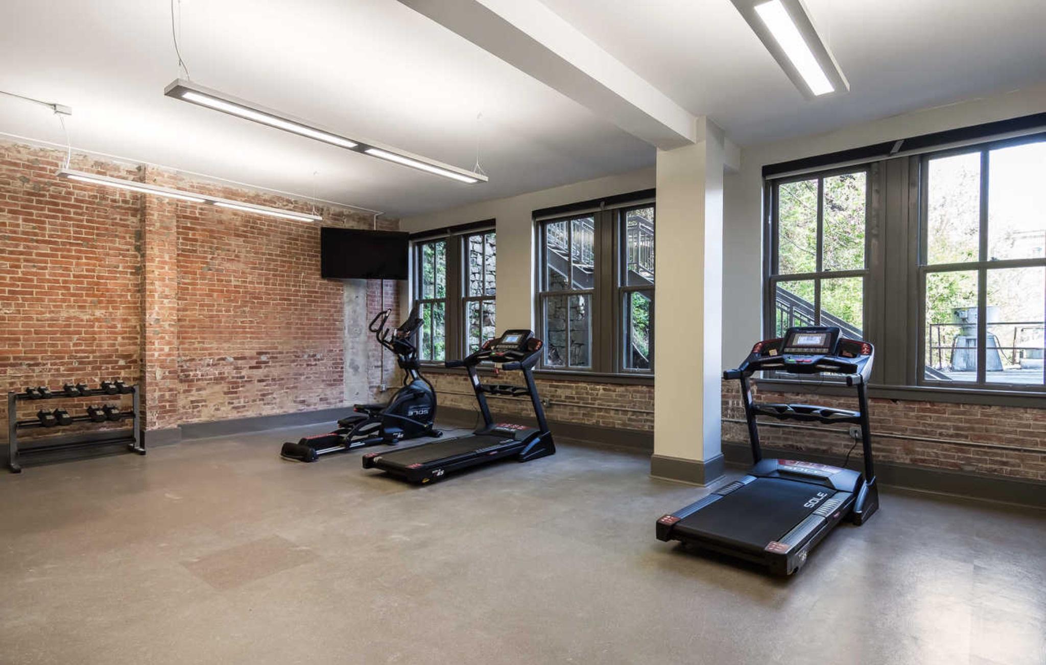 Gimnasio The Waters Hot Springs, Tapestry Collection by Hilton
