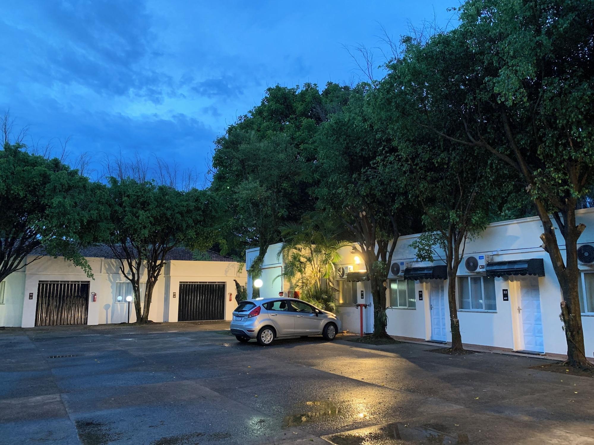 Varios Ipê Hotel Jardins