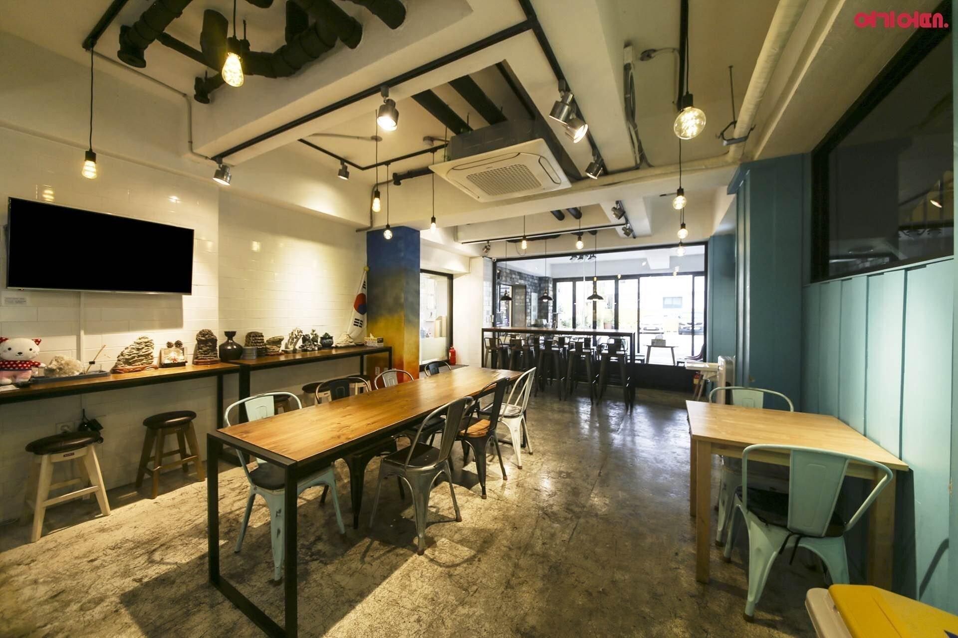Restaurant Backpackers in Yeosu - Hostel