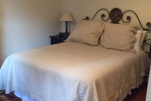 Alquiler Vacacional - Charming secluded and gated 1-bedroom guesthouse in lovely Studio City