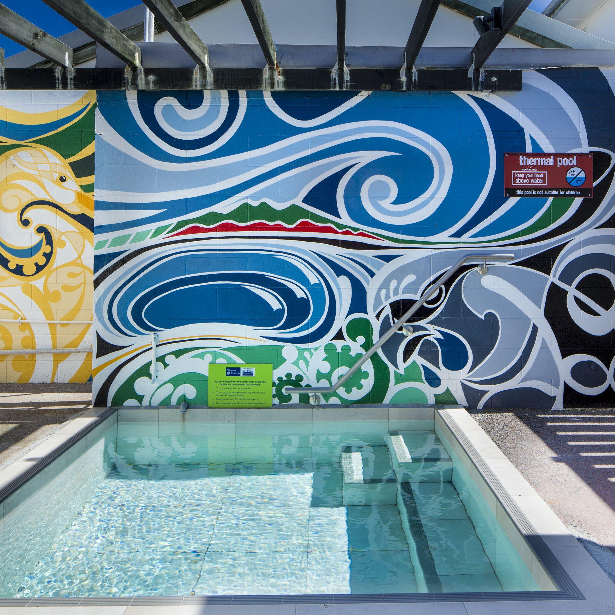 Vista Exterior Four Canoes Hotel