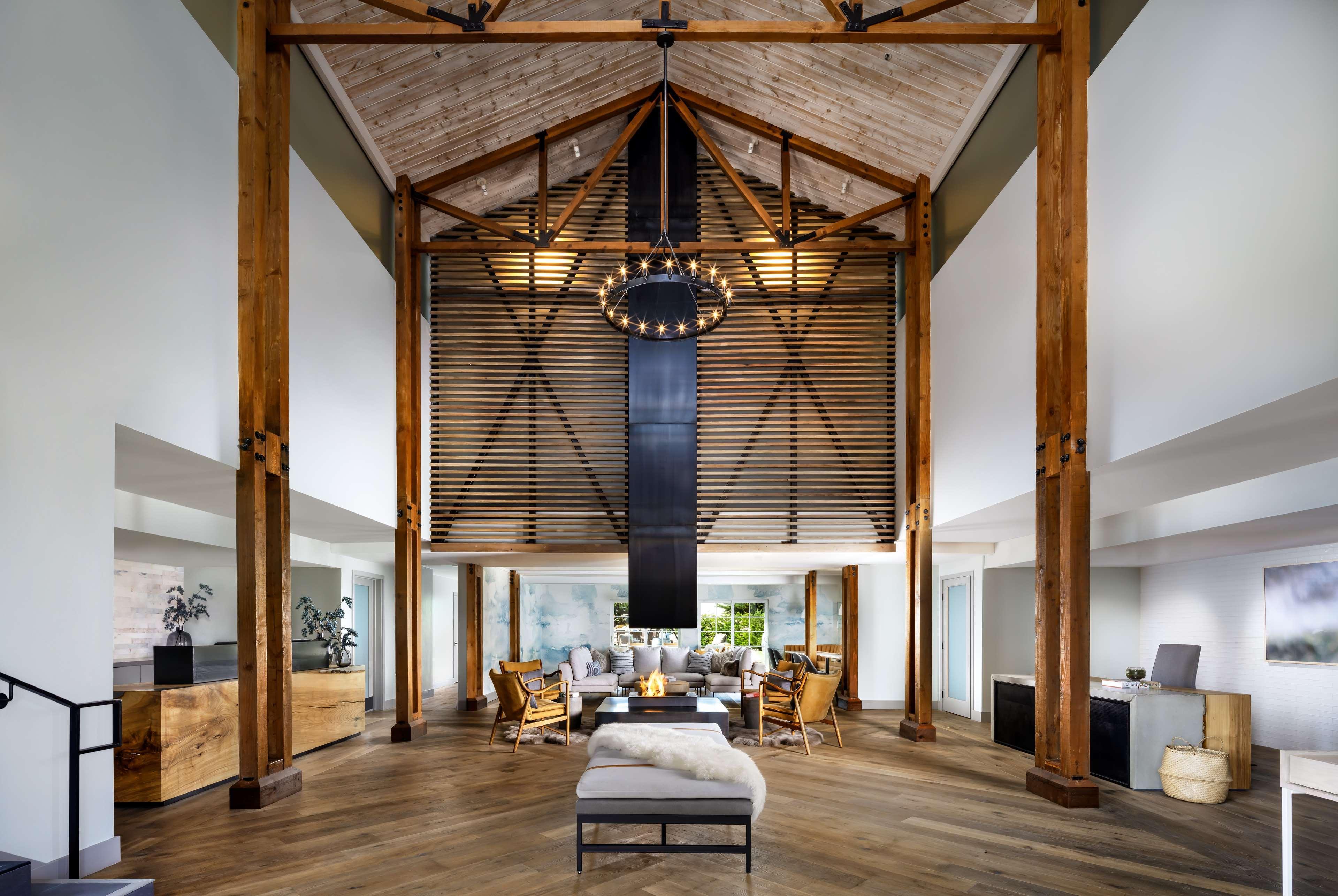Vista Lobby Sanctuary Beach Resort
