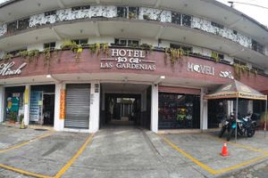 Alojamiento - Hotel Las Gardenias