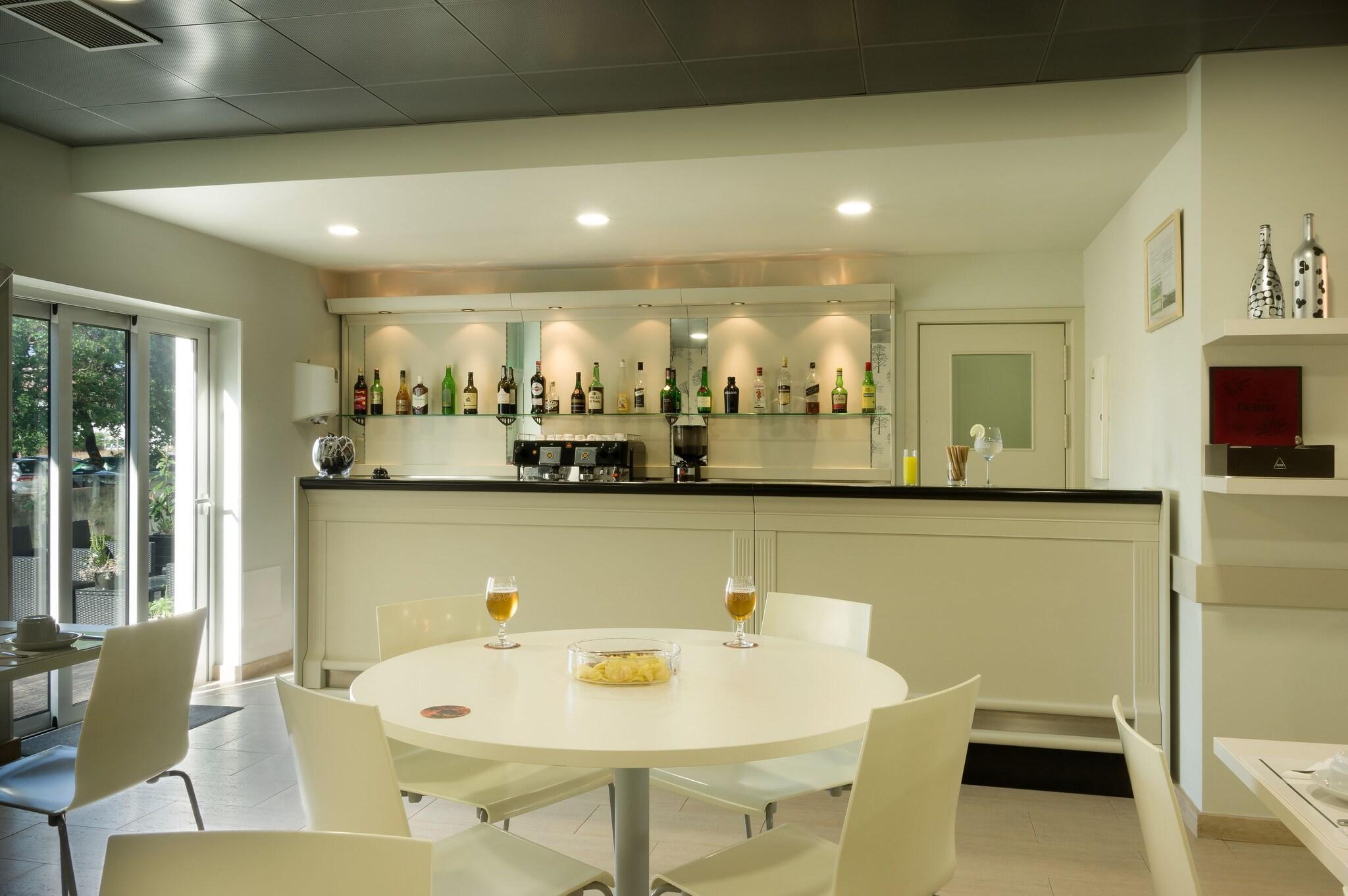 Bar/Salón Cova Da Iria