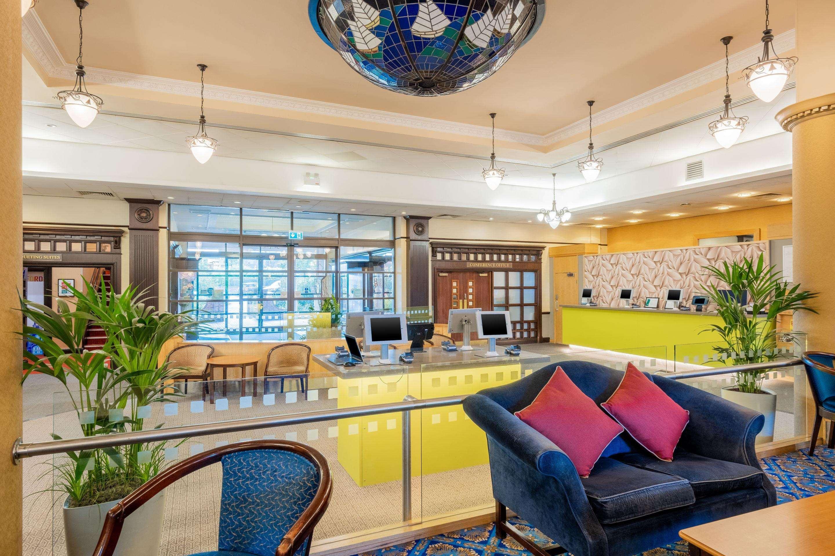 Vista Lobby Clarion Cedar Court Leeds Bradford Hotel