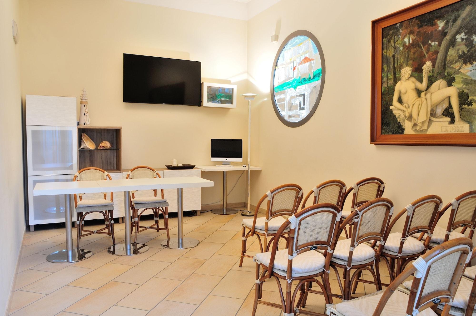 Sala de Reuniones Hotel Spinelli