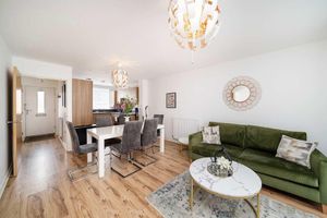 Alquiler Vacacional - Charming 2-bedroom House in Northfleet