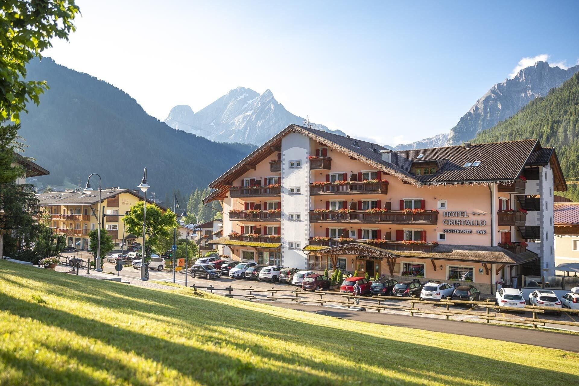 Vista Exterior Hotel Cristallo