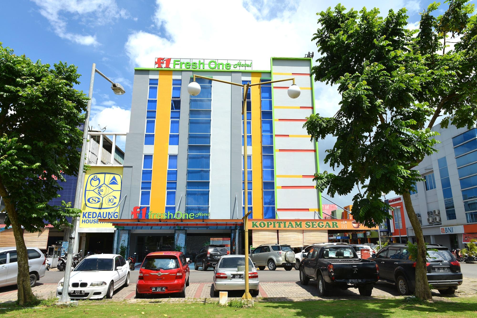 Varios Hotel Fresh One