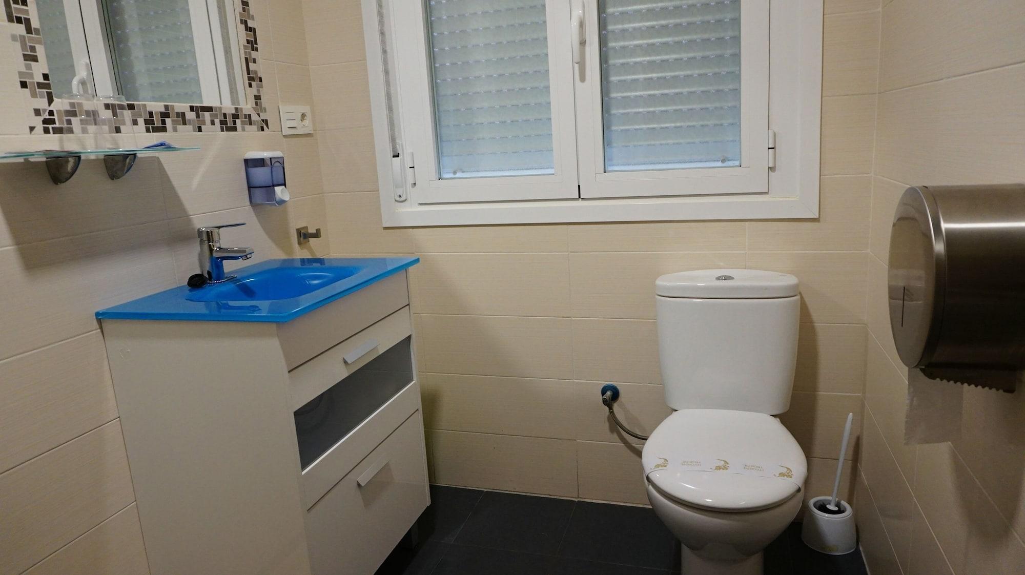 Equipamiento de Habitación Pensión Calfred II