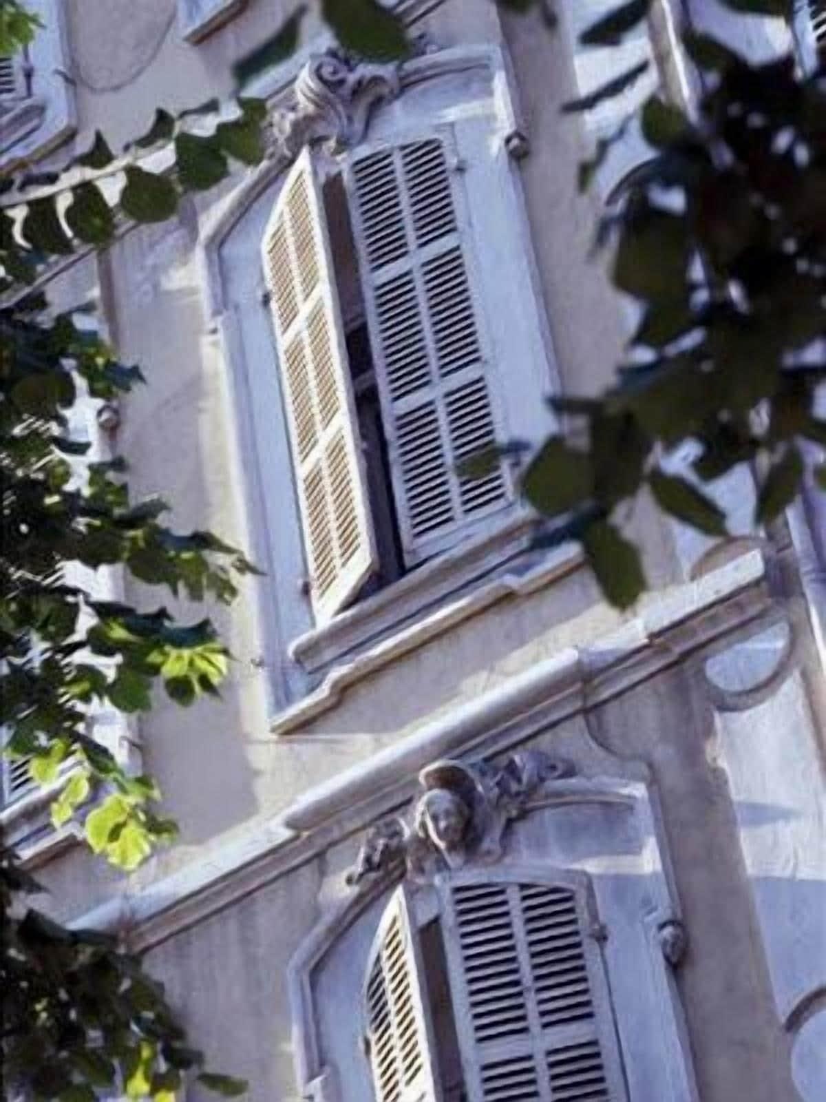 Vista Exterior Hotel Lutetia