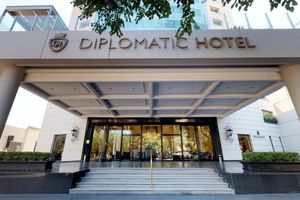 Alojamiento - Diplomatic Hotel