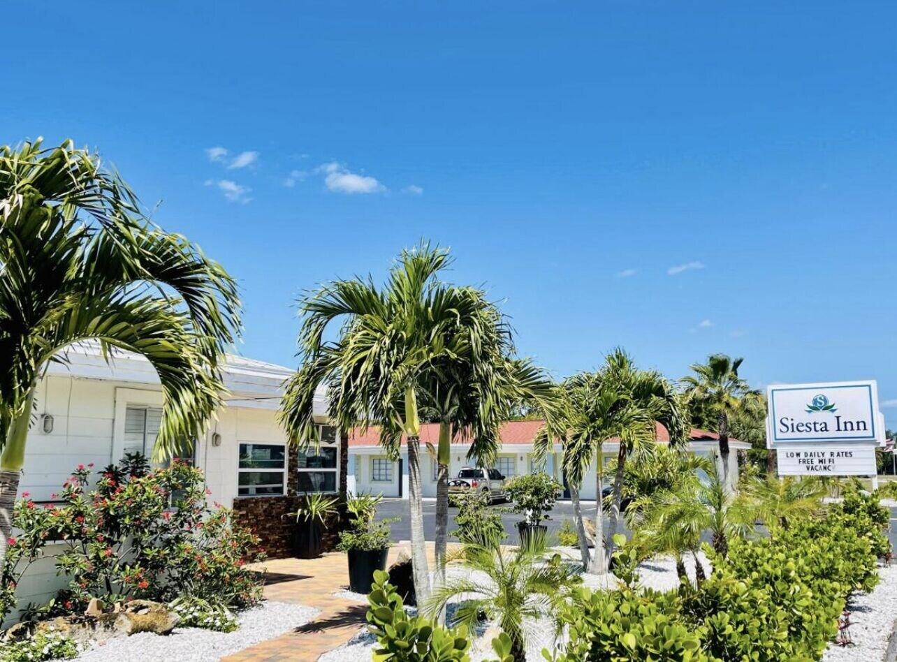 Varios Siesta Inn