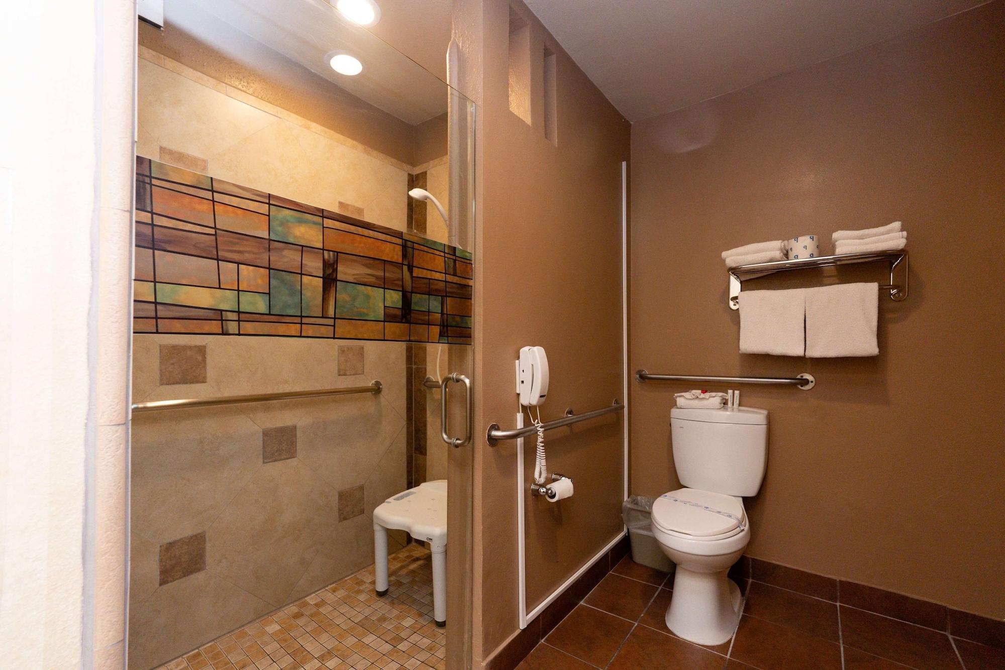 Equipamiento de Habitación Super 8 by Wyndham Anaheim/Disneyland Drive