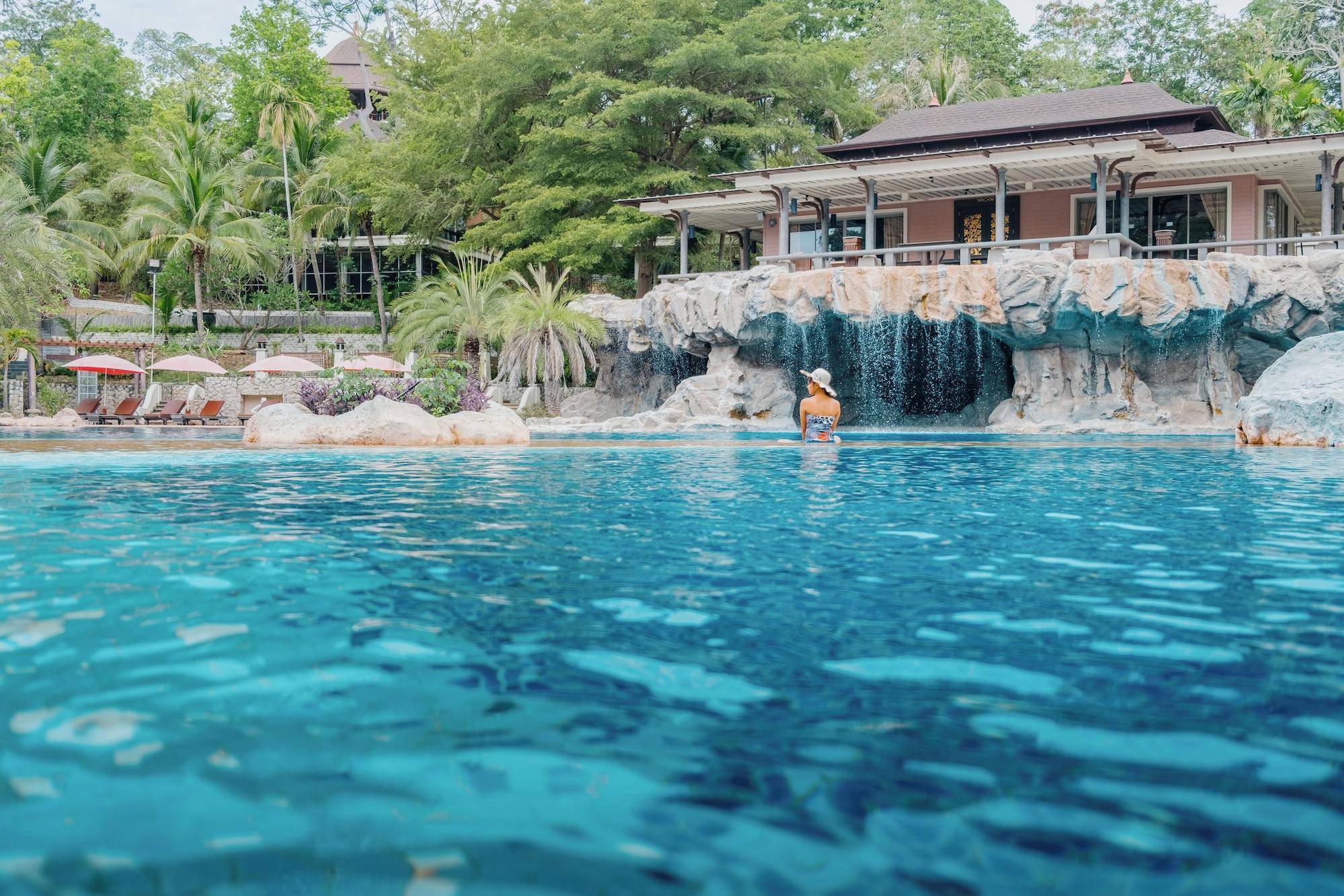 Vista Piscina Springfield Village Golf & Spa