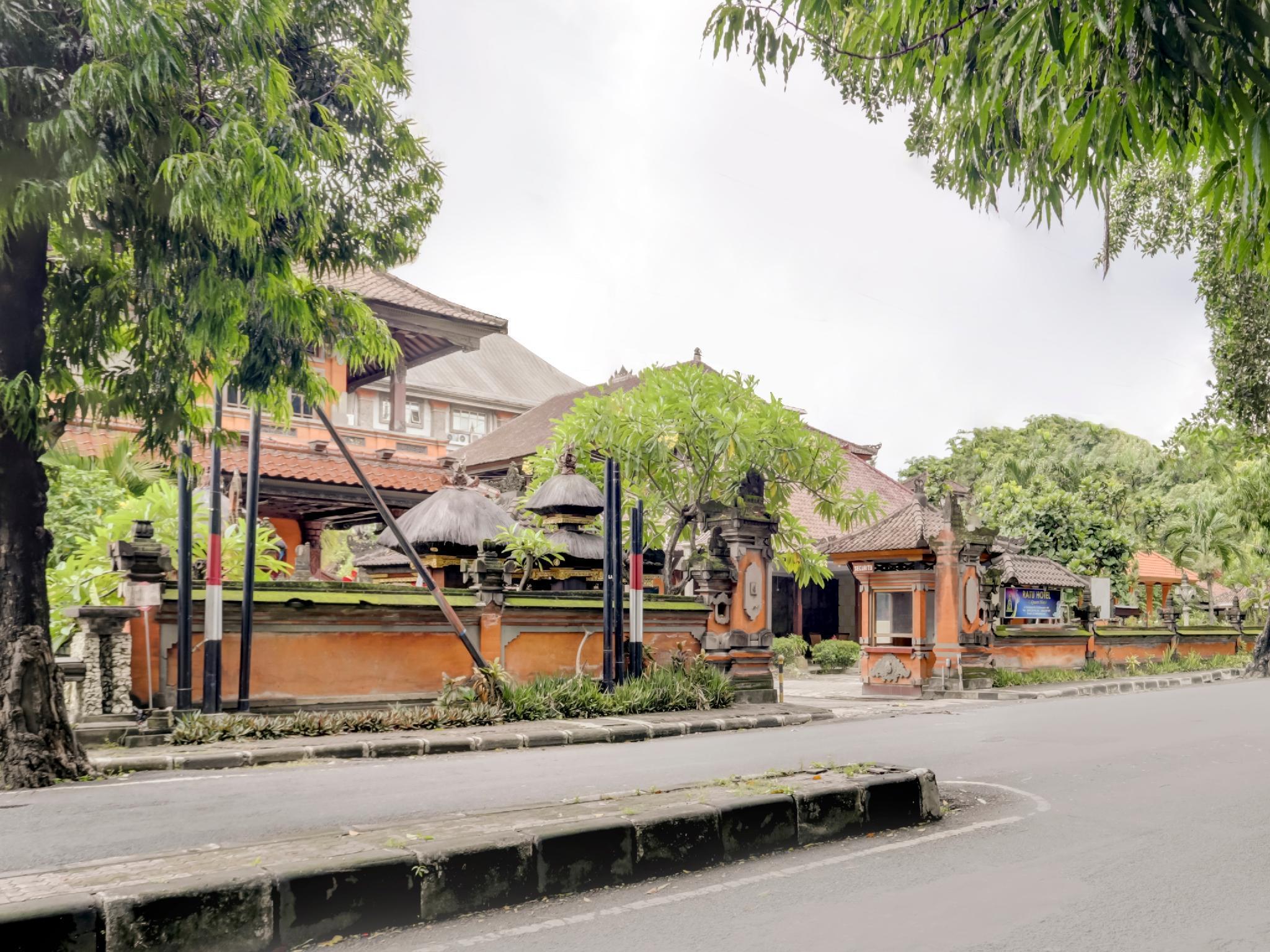 Vista Exterior Super OYO 3261 Hotel Ratu