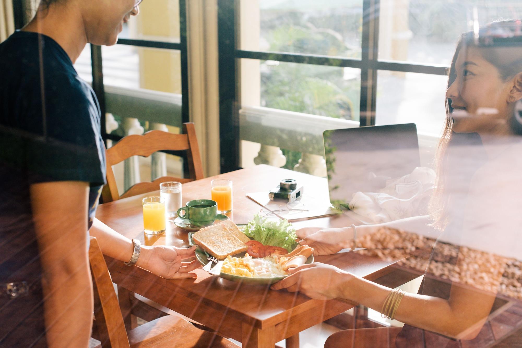 Restaurant ROYAL PINEAPPLE HOTEL | A Welcome to Wealth and Good Fortune