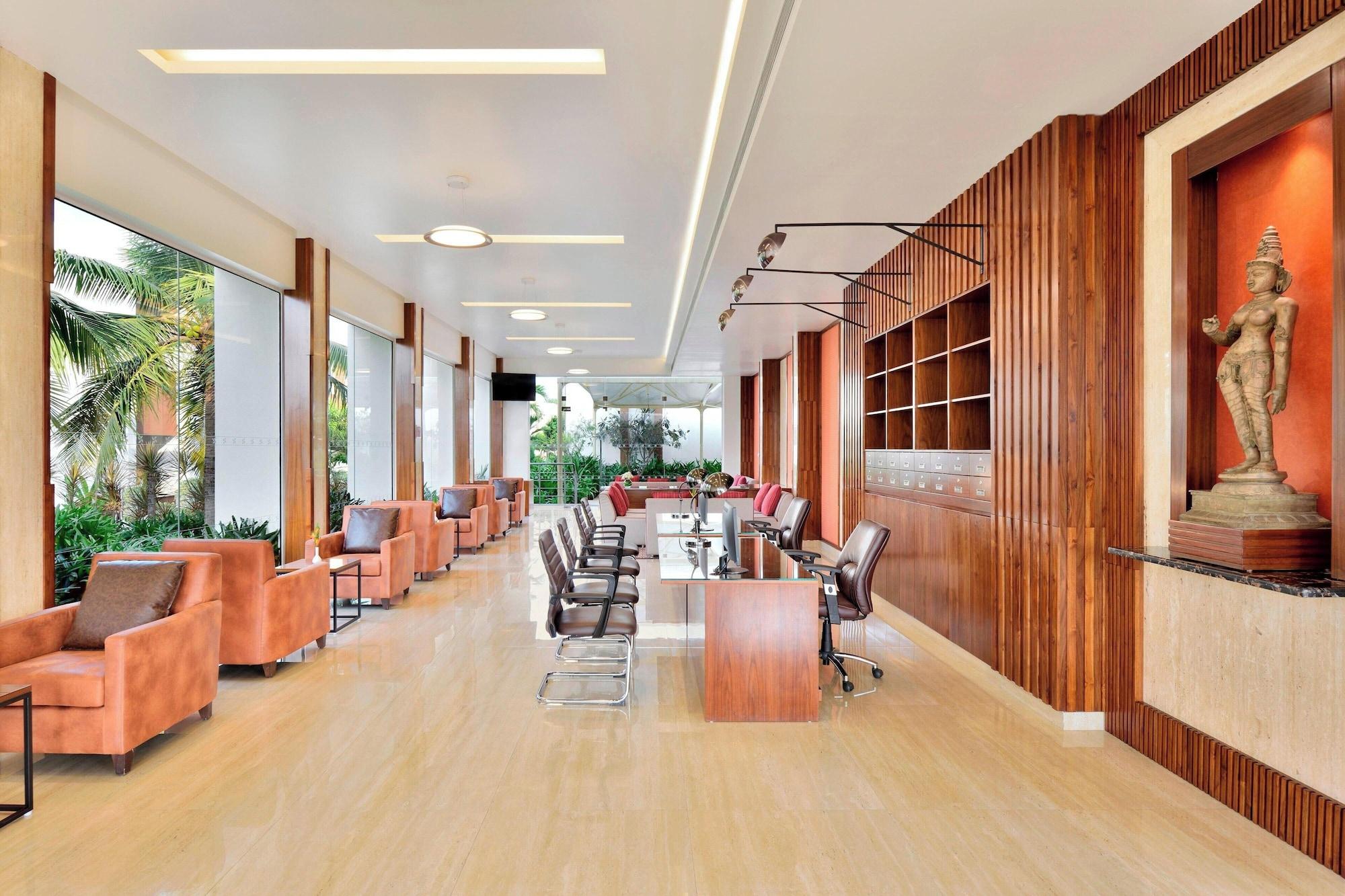 Vista Lobby Four Points by Sheraton Mahabalipuram Resort & Convention Center