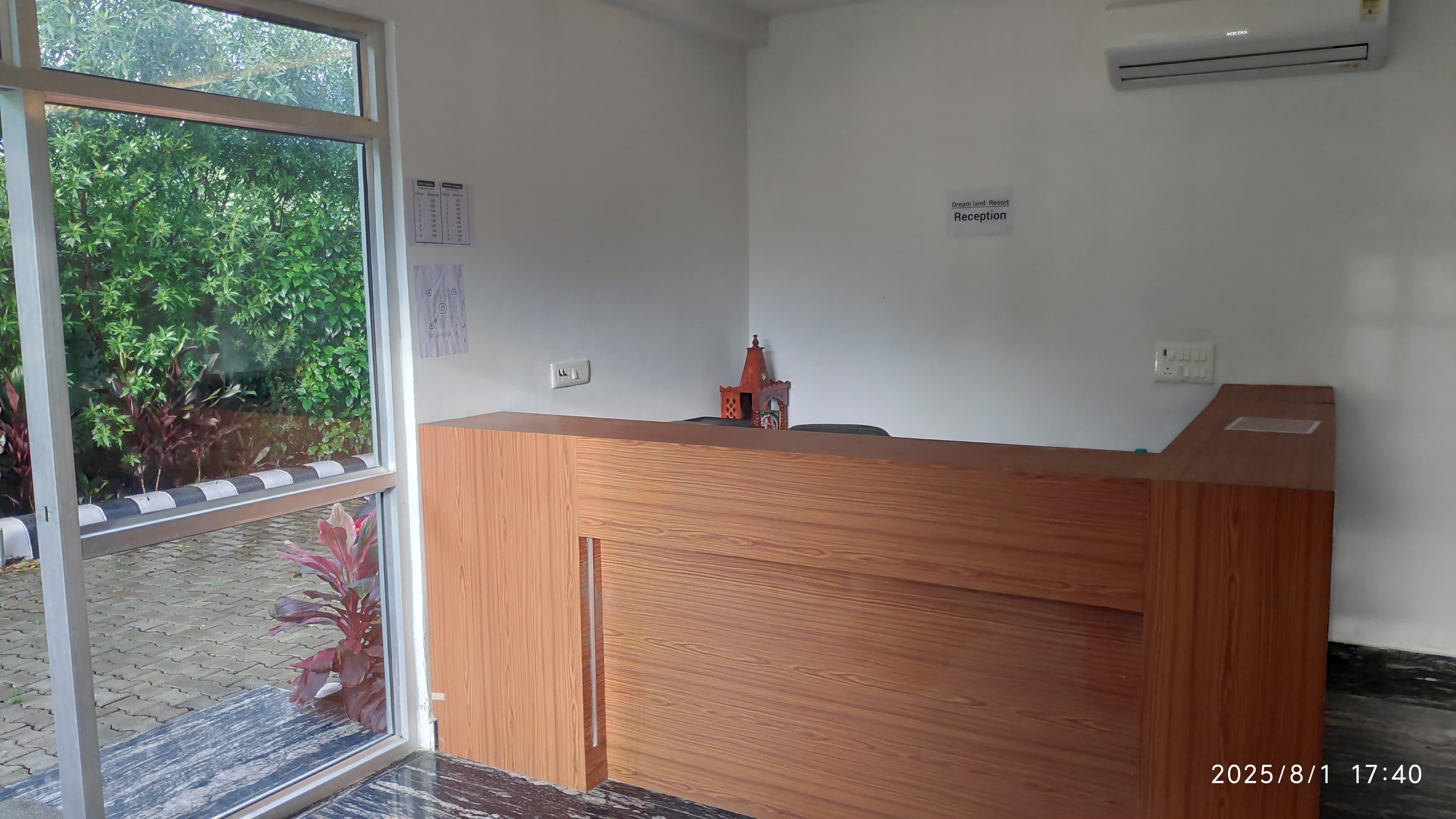 Vista Lobby Dreamland Resort