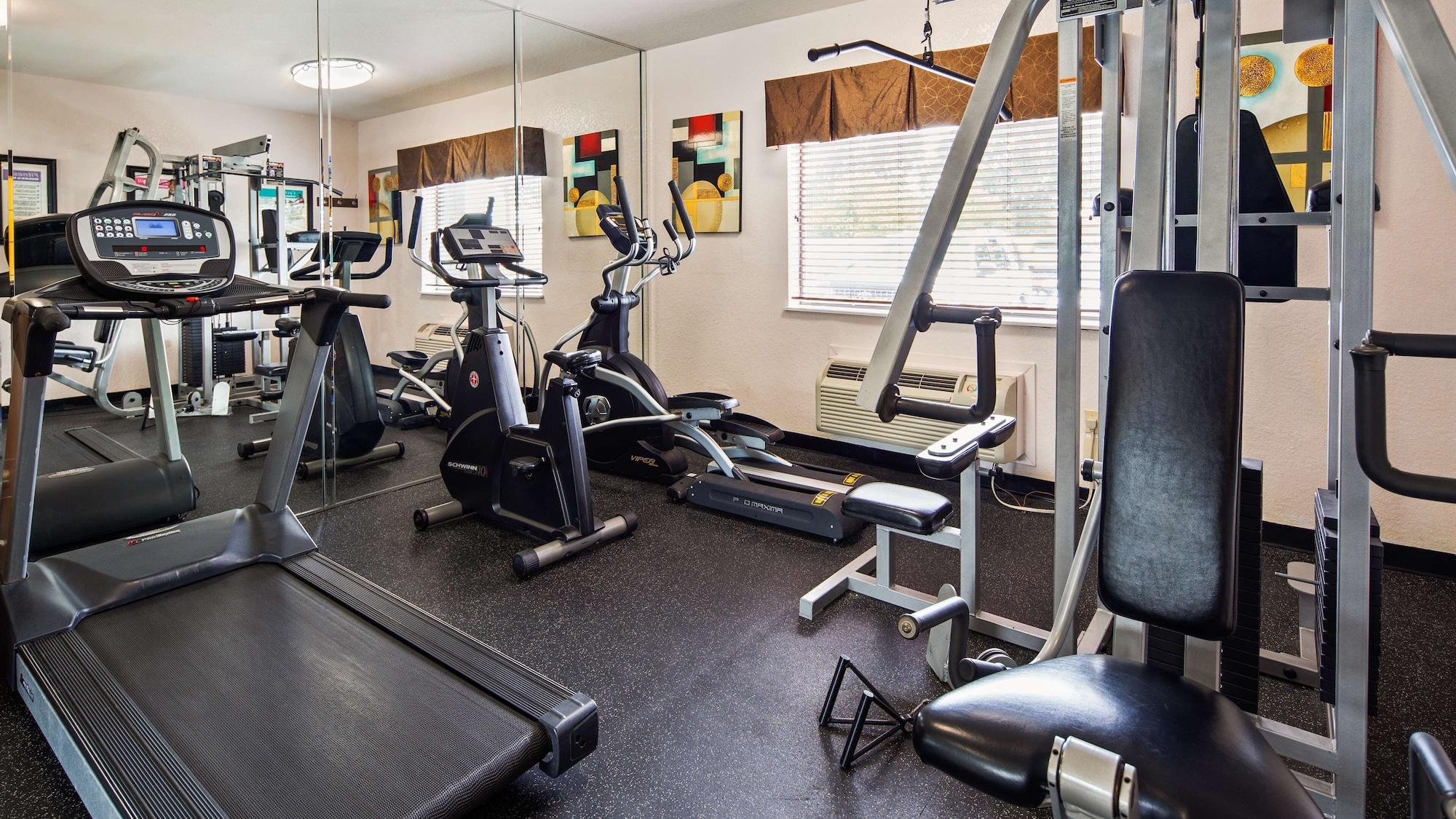 Gimnasio Best Western Plus Northwest Inn & Suites