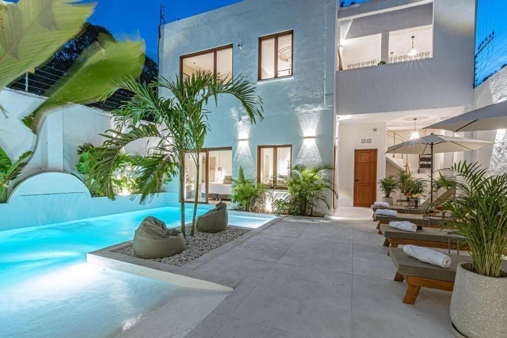 Vista Exterior Casa de Anfitrite Apartahotel