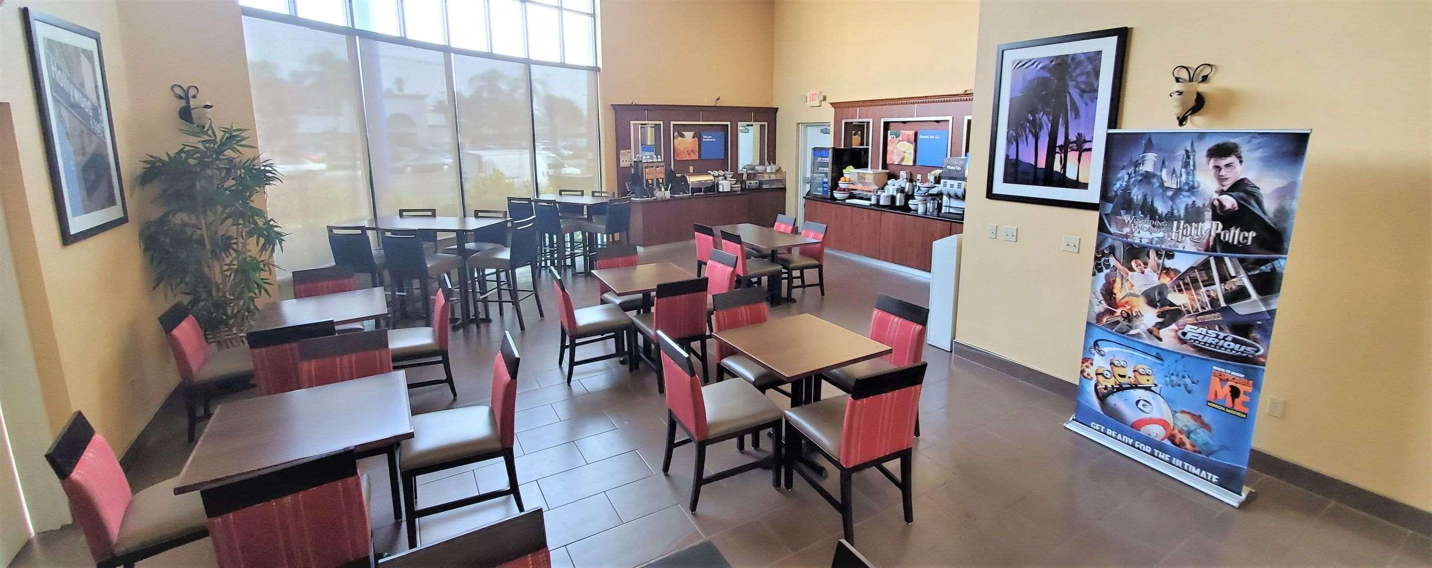 Restaurant Comfort Inn & Suites Near Universal - N. Hollywood - Burbank