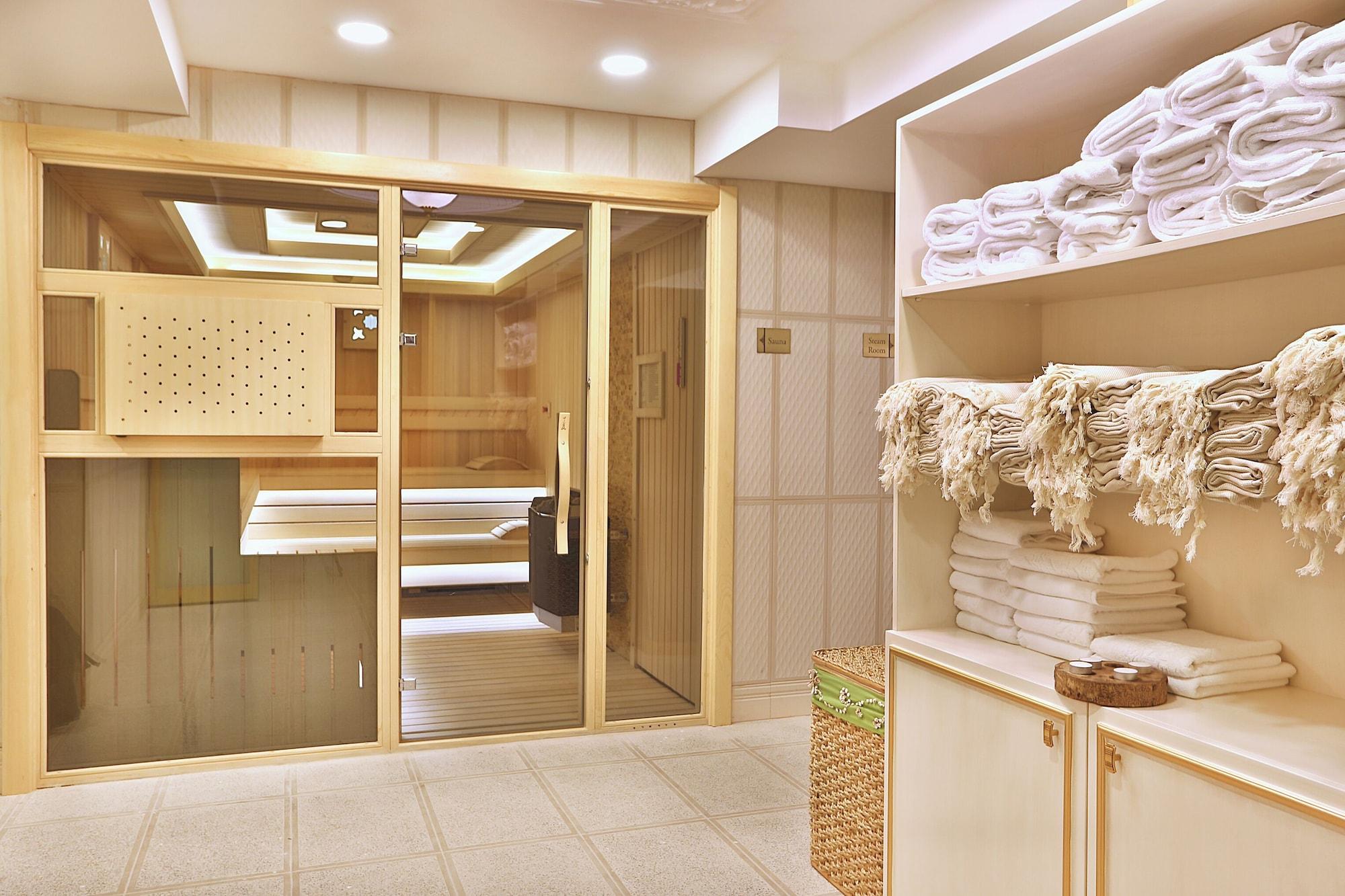 Spa Hotel Emirhan Palace