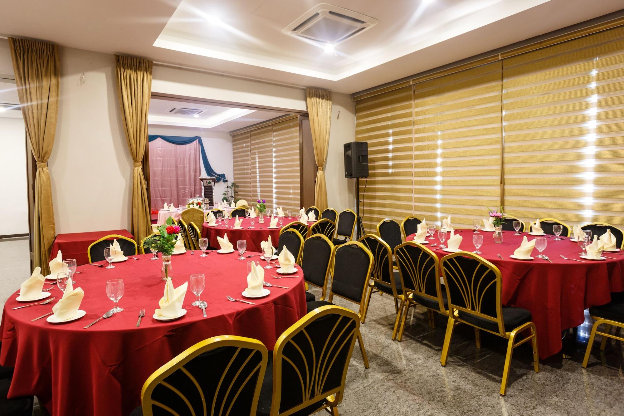 Sala de Reuniones 56 Hotel