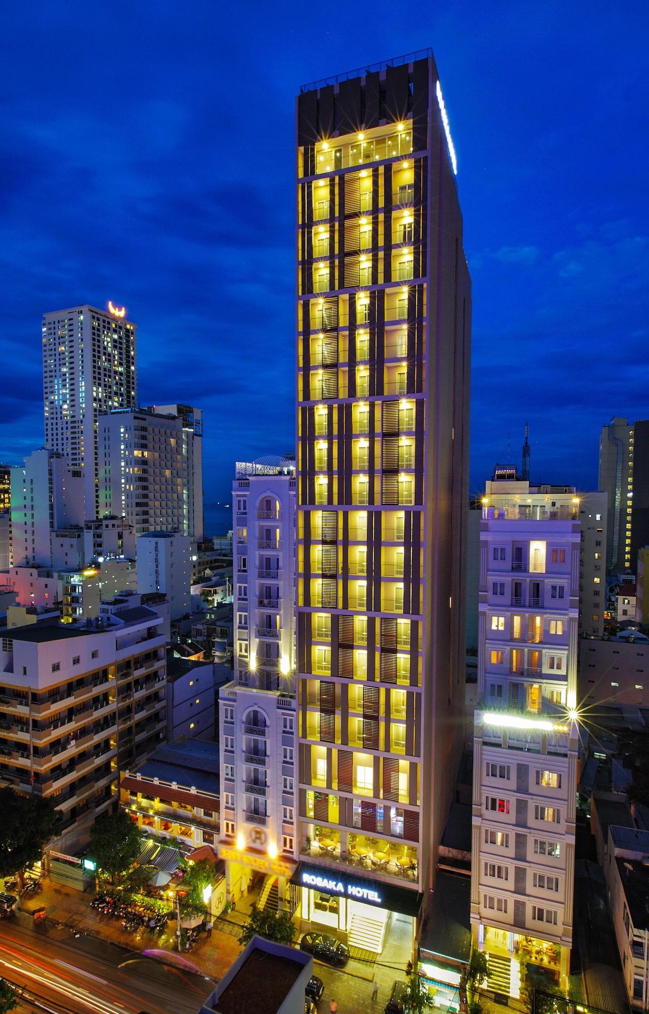 Vista Exterior Rosaka Nha Trang Hotel