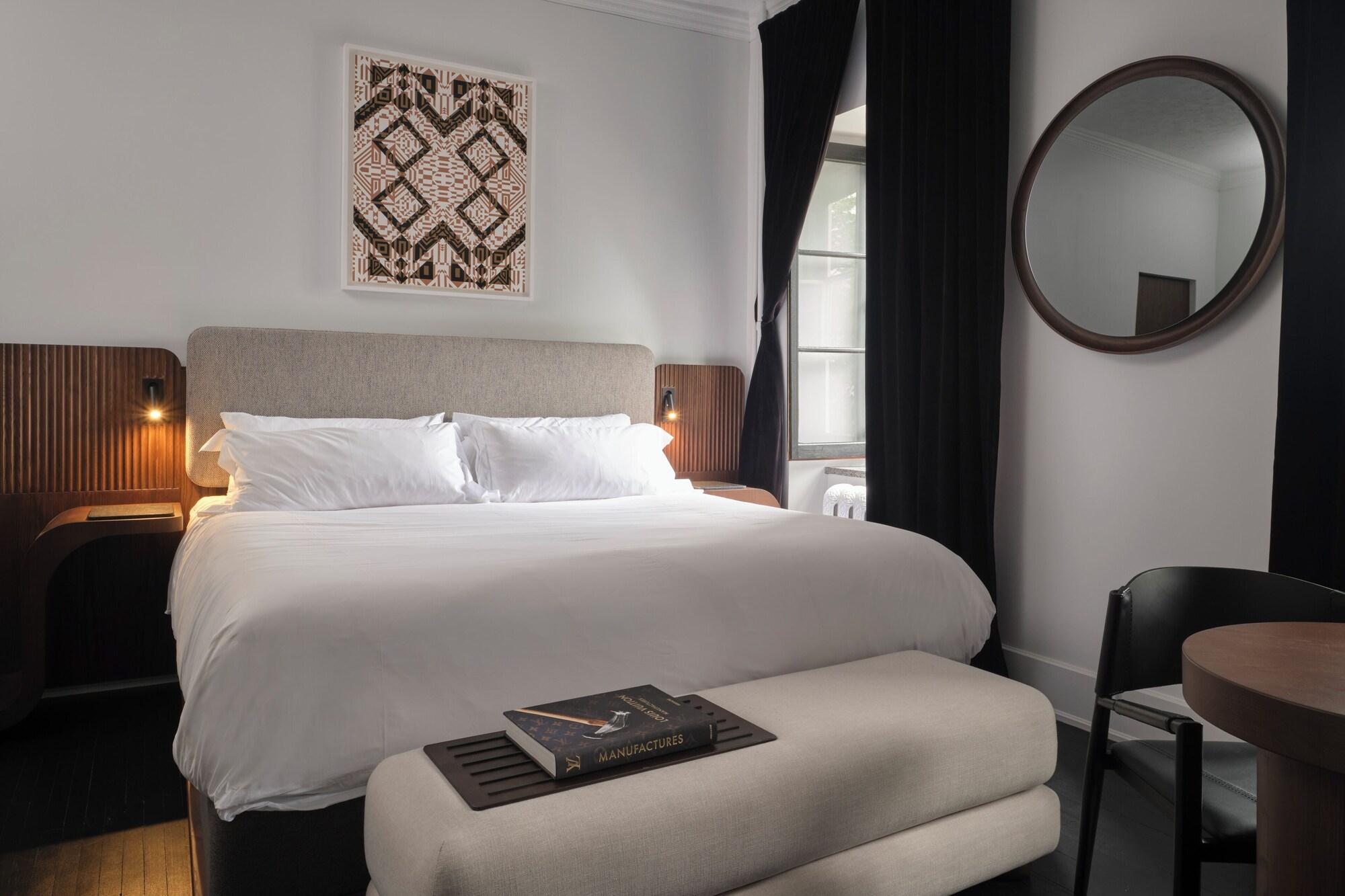 Varios Hôtel Cap Diamant
