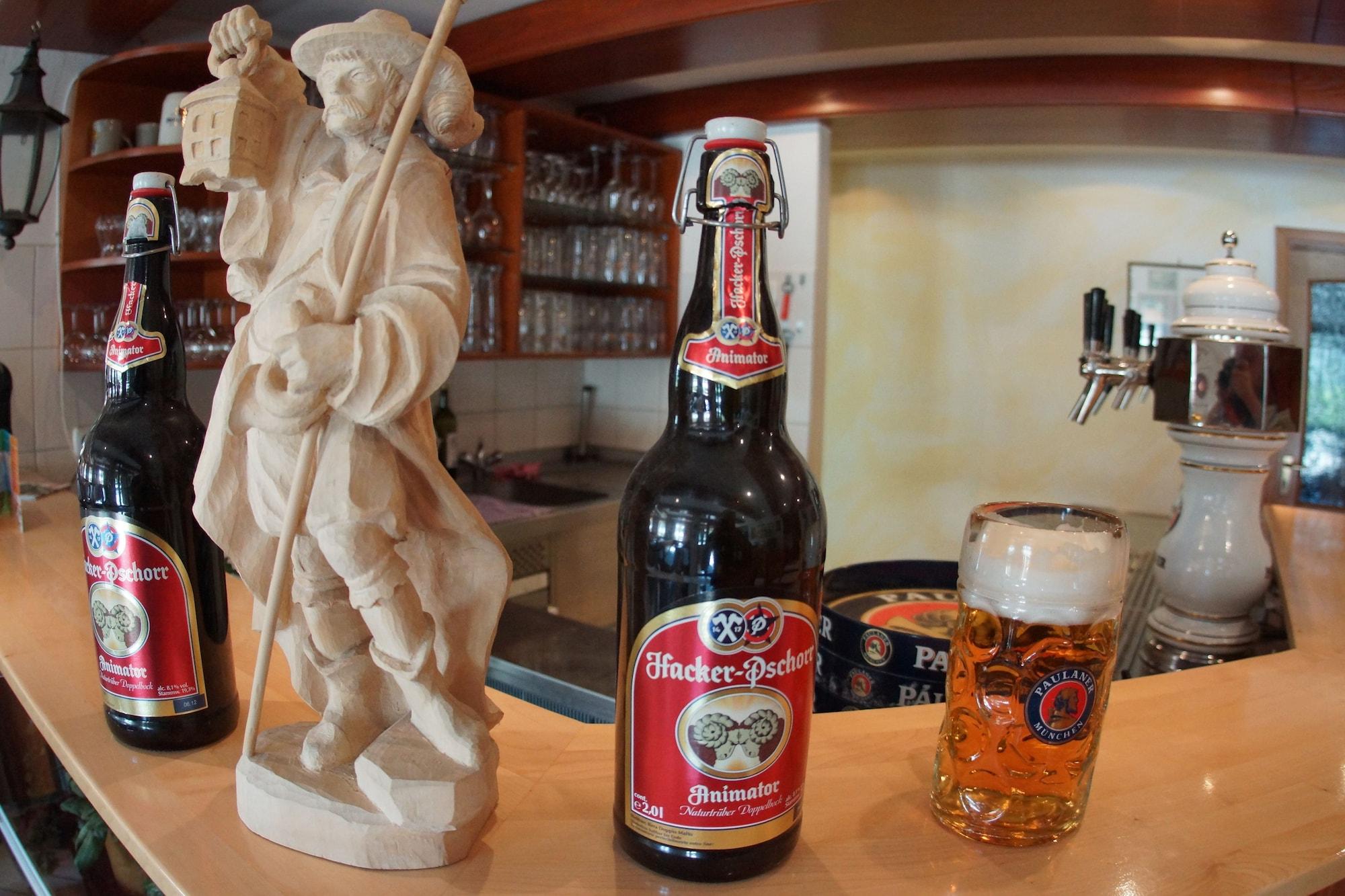 Bar/Salón Landhotel und Gasthaus Wiedmann