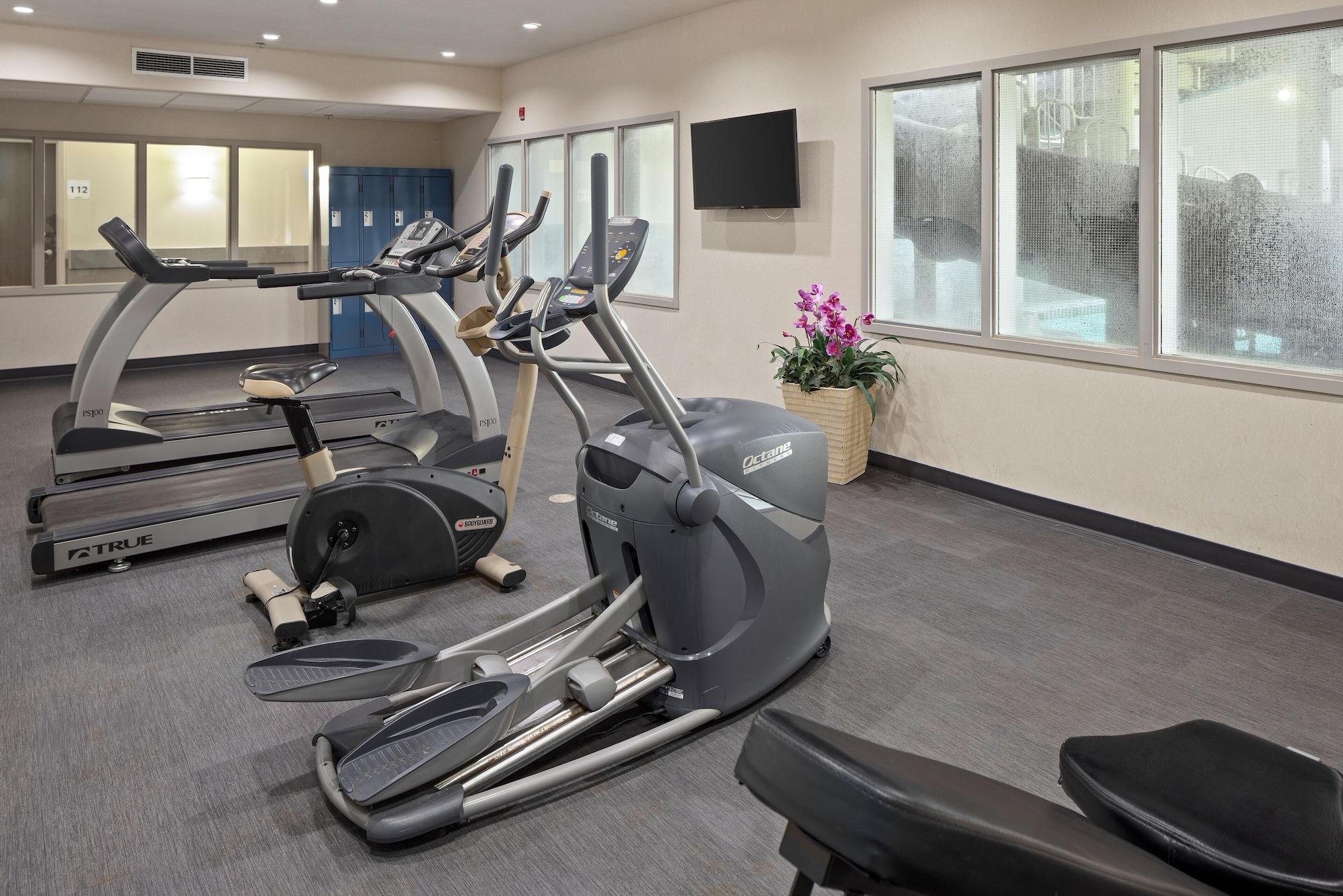 Gimnasio Home Inn and Suites Regina Airport